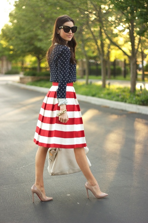 Fashionably patriotic look for an Inauguration Party